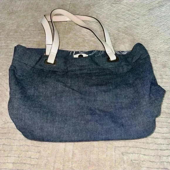 The many moods of poppy jones tote - Picture 1 of 9